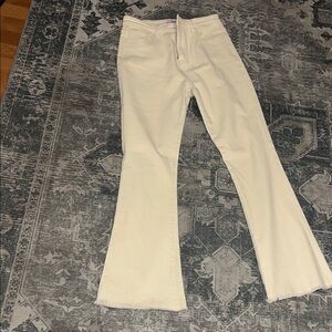 Pink Lily women’s off White Flared Jeans size 29